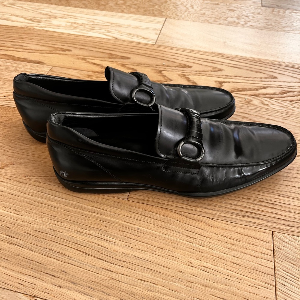 TOD’S Men’s black leather loafers